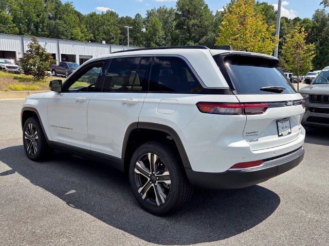 New 2027 Jeep Grand Cherokee Limited AWD/4WD image 6