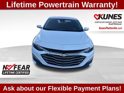 Used 2024 Chevrolet Malibu LT image 3