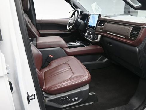 Used 2023 Ford Expedition Limited RWD image 27