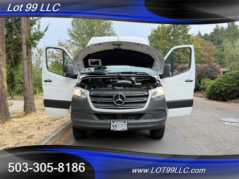 Used 2019 Mercedes-Benz Sprinter 144 w/ Premium Plus Package image 47