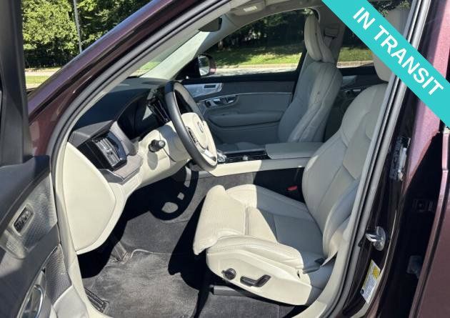 Certified 2025 Volvo XC90 T8 Ultra AWD/4WD image 5
