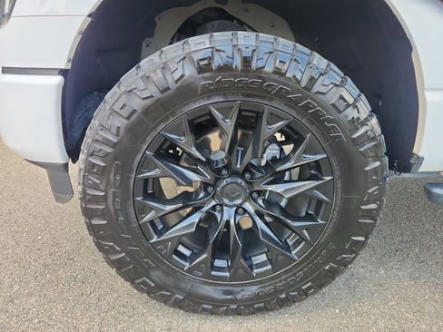 Used 2022 Ford F150 XLT w/ Equipment Group 302A High AWD/4WD image 46