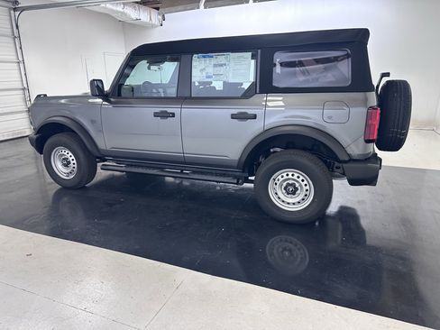 Used 2025 Ford Bronco 4-Door image 11