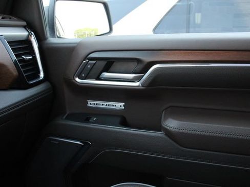 Used 2024 GMC Sierra 1500 Denali AWD/4WD image 21