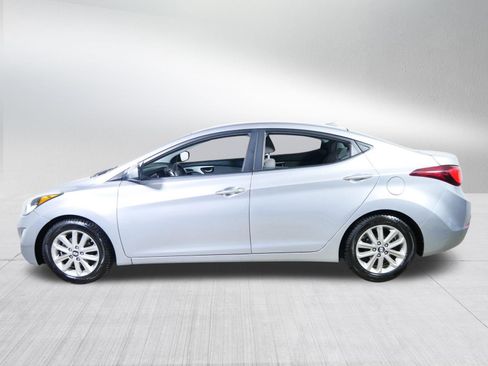 Used 2015 Hyundai Elantra SE w/ Option Group 02 image 4