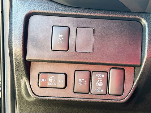 Used 2023 Toyota Tacoma TRD Sport image 10