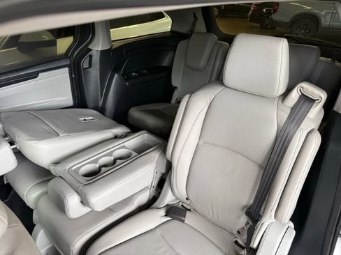 Used 2024 Honda Odyssey EX-L image 8