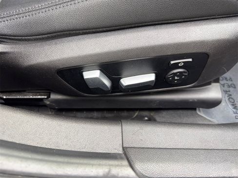 Used 2020 BMW 330i Sedan w/ Convenience Package image 47