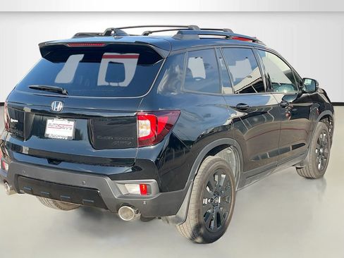 Used 2024 Honda Passport Black Edition image 7