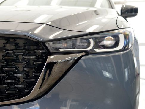 Used 2023 MAZDA CX-5 Carbon Edition image 11