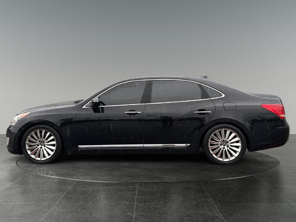 Used 2014 Hyundai Equus Signature RWD image 5