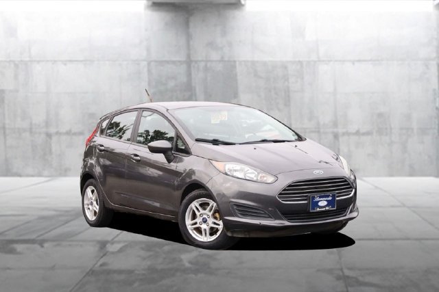 Used 2018 Ford Fiesta SE FWD image 2