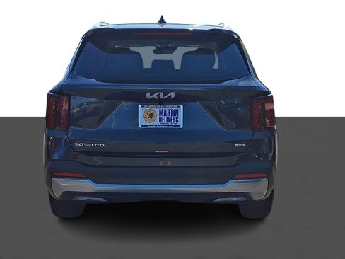 Certified 2025 Kia Sorento S AWD/4WD image 5