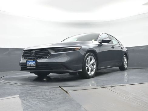 Used 2024 Honda Accord LX image 23