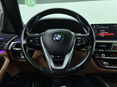 Used 2019 BMW 530e xDrive w/ Convenience Package AWD/4WD image 21