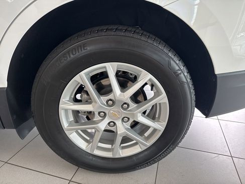 Used 2024 Chevrolet Equinox LT image 10