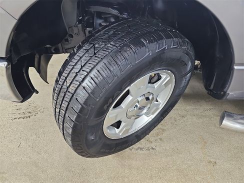 Used 2014 Ford F150 XLT image 34