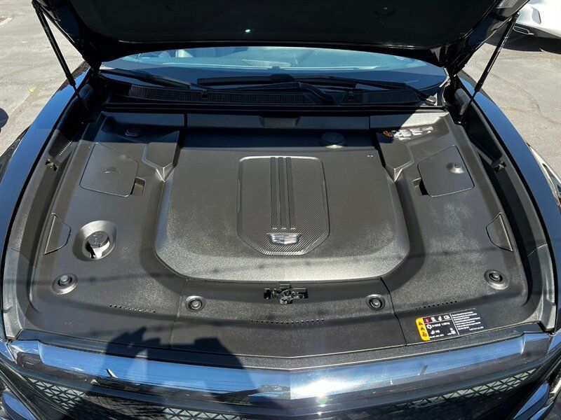 Used 2024 Cadillac Lyriq Sport AWD/4WD image 47