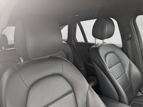 Used 2017 Mercedes-Benz GLC 300 image 18