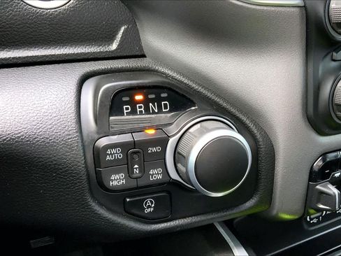 Used 2023 RAM 1500 Big Horn AWD/4WD image 34