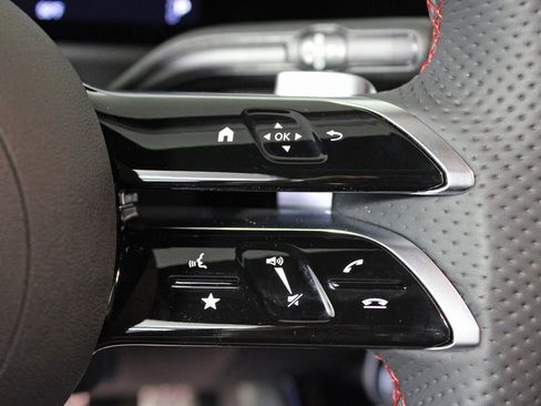 Certified 2025 Mercedes-Benz CLA 250 4MATIC image 19