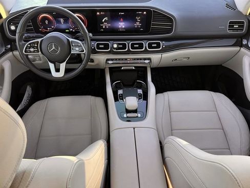 Used 2020 Mercedes-Benz GLS 450 4MATIC image 9