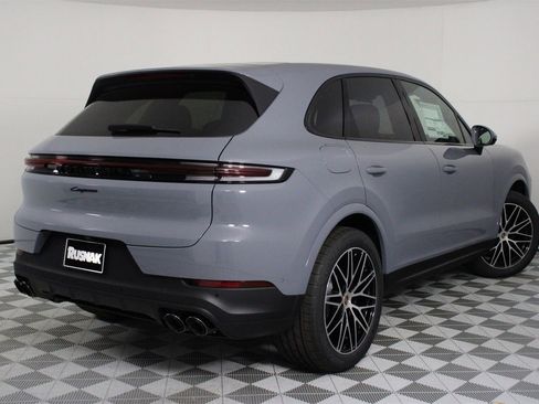 New 2026 Porsche Cayenne image 7