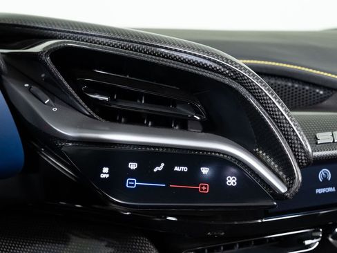 Used 2022 Ferrari SF90 Spider image 37