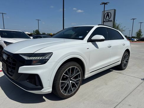 Used 2019 Audi Q8 Prestige w/ Adaptive Chassis Package AWD/4WD image 4