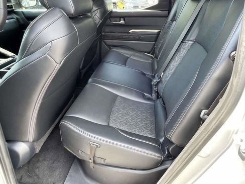 Used 2024 Toyota Tacoma Limited w/ Limited Package (LT) AWD/4WD image 10