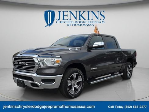 Used 2023 RAM 1500 Laramie AWD/4WD image 10