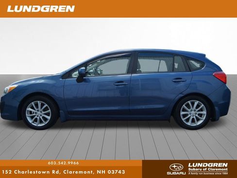 Used 2013 Subaru Impreza 2.0i Premium w/ All-Weather Pkg AWD/4WD image 27