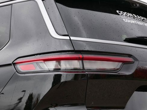 Certified 2022 Jeep Grand Cherokee L Summit w/ Advanced Protech Group IV image 82