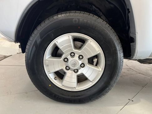 Used 2013 Toyota Tacoma 4x4 Double Cab w/ TRD Sport Pkg image 14