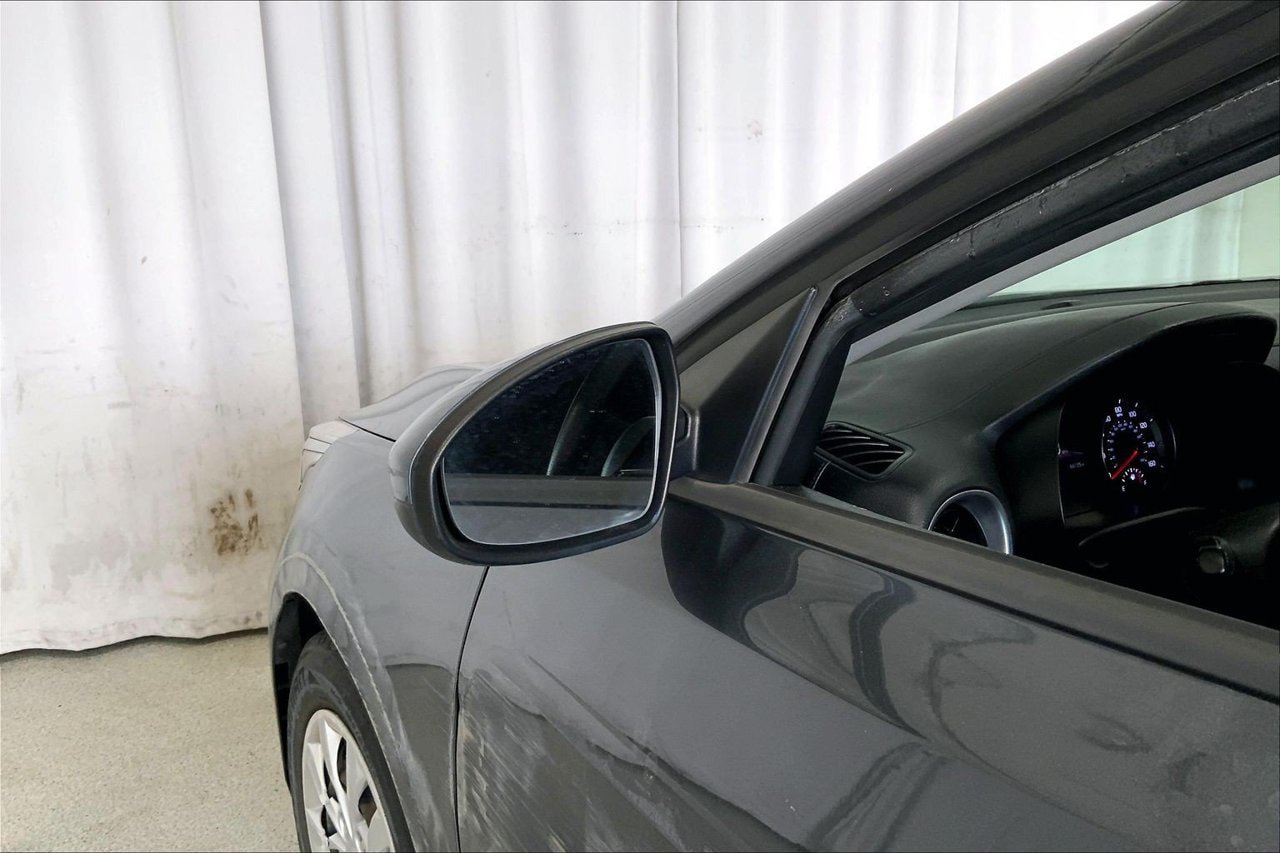 Used 2022 Kia Forte Sedan FWD image 9