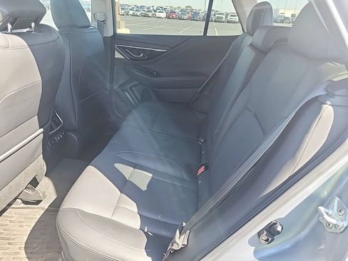 Used 2021 Subaru Outback Limited AWD/4WD image 4
