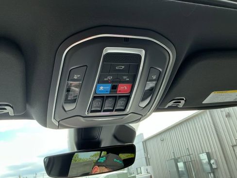 New 2026 Jeep Grand Wagoneer 4WD image 25