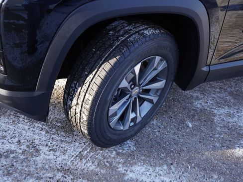 New 2026 Chevrolet Equinox LT w/ Safety and Technology Package FWD image 9