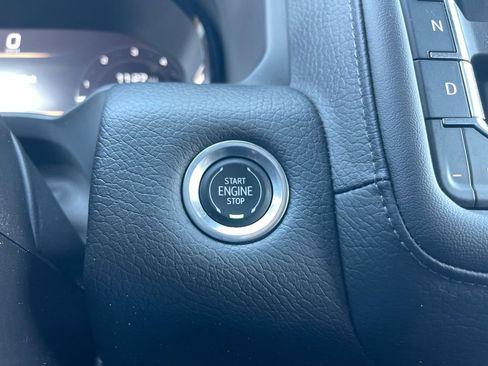 Used 2023 GMC Yukon XL Denali w/ Denali Reserve Package AWD/4WD image 26