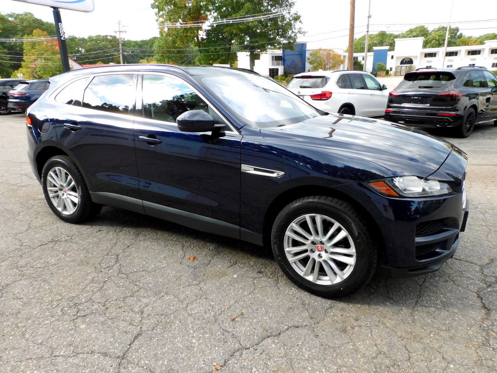 Used 2020 Jaguar F-PACE Prestige AWD/4WD image 7