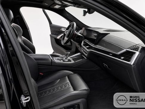 Used 2025 BMW X6 M Competition AWD/4WD image 10