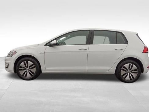 Used 2019 Volkswagen e-Golf SE w/ Driver Assistance Package image 7