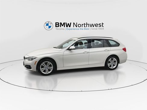 Used 2019 BMW 330i xDrive Wagon w/ Premium Package AWD/4WD image 10