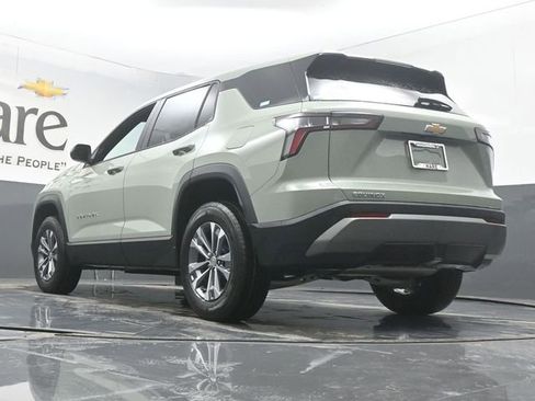 New 2026 Chevrolet Equinox LT w/ Convenience Package II FWD image 5