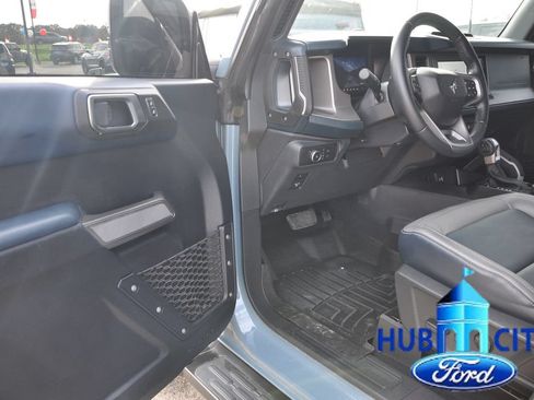 Used 2023 Ford Bronco Outer Banks AWD/4WD image 11