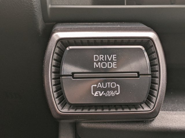 Used 2026 Toyota RAV4 SE AWD/4WD image 16