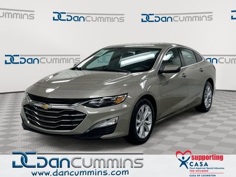 Used 2025 Chevrolet Malibu LT FWD image 1