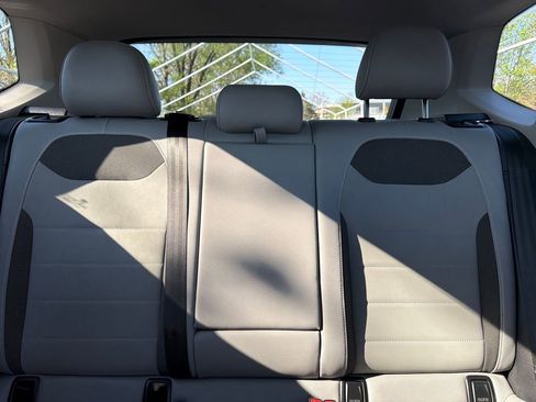 Used 2024 Volkswagen Taos SE image 50