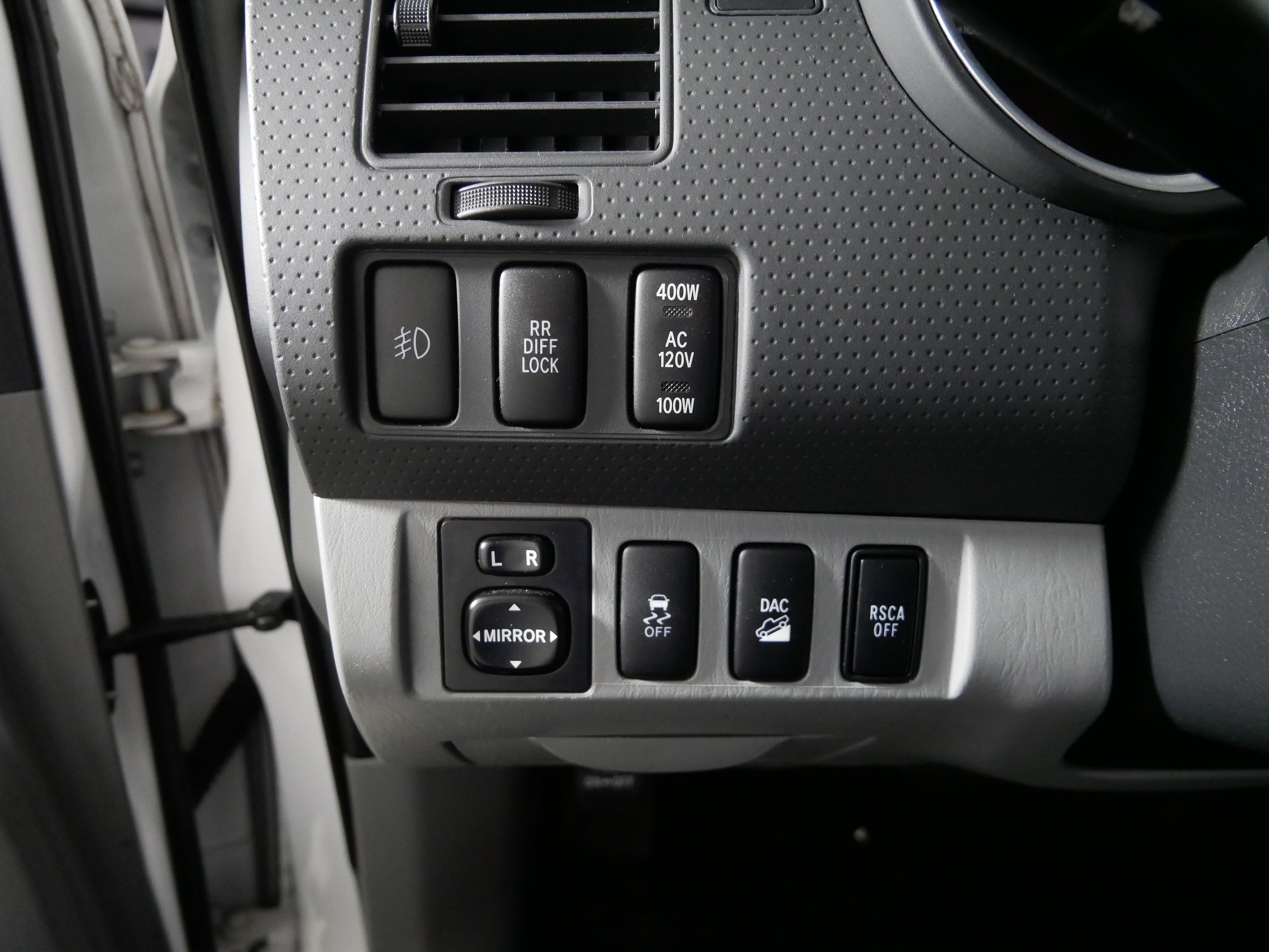 Used 2014 Toyota Tacoma 4x4 Double Cab w/ TRD Off-Road Package image 26