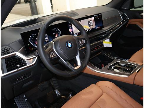 Used 2026 BMW X5 xDrive50e w/ Premium Package AWD/4WD image 11